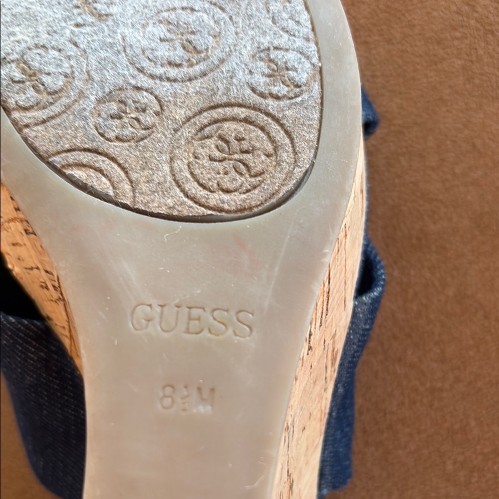 Guess Women's  Denim Wedge Gwbetzy2 Dark Blue Fabric 8.5 EUC - Picture 11 of 12
